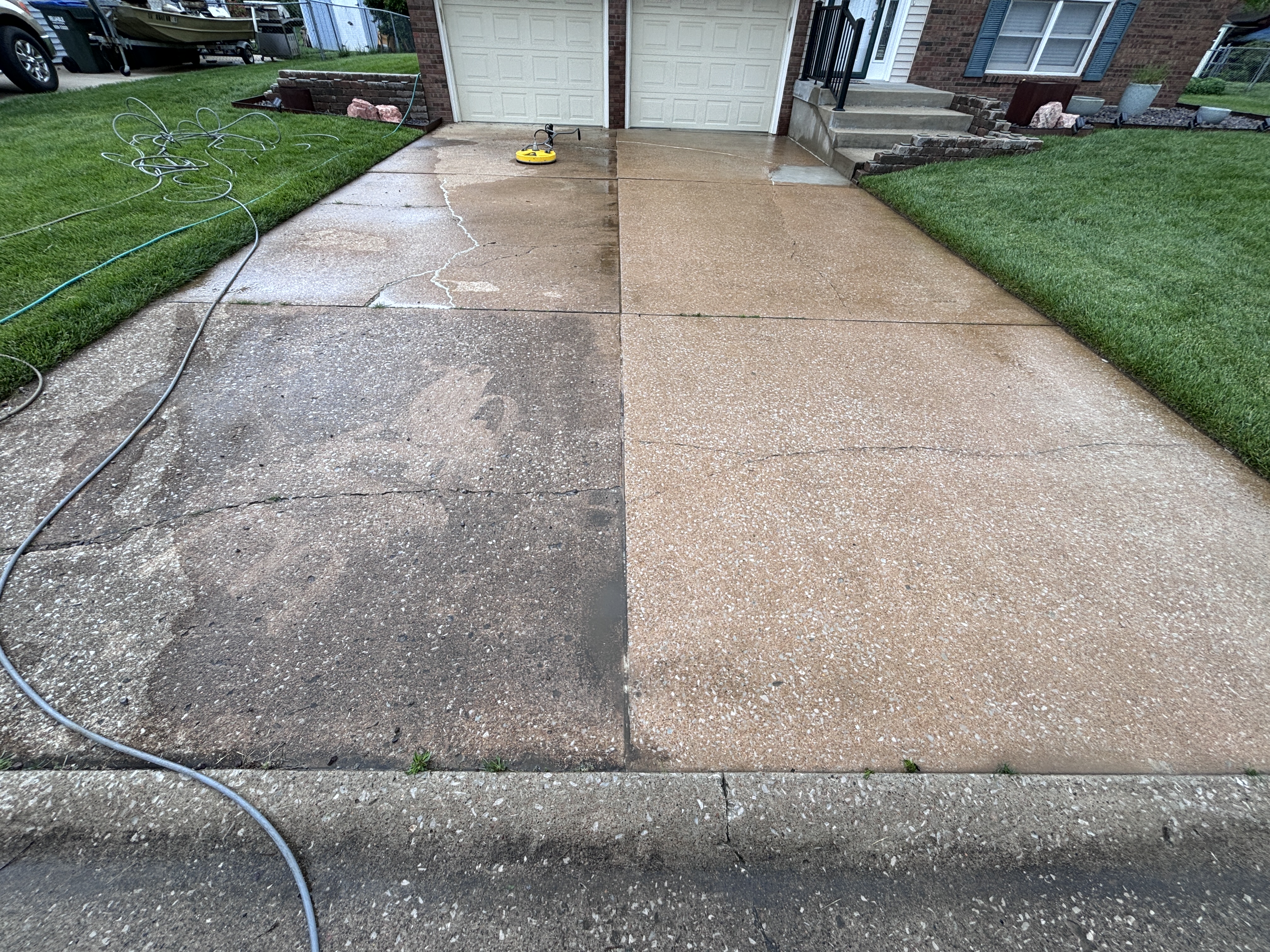 Concrete Cleaning in Waterloo Illinois