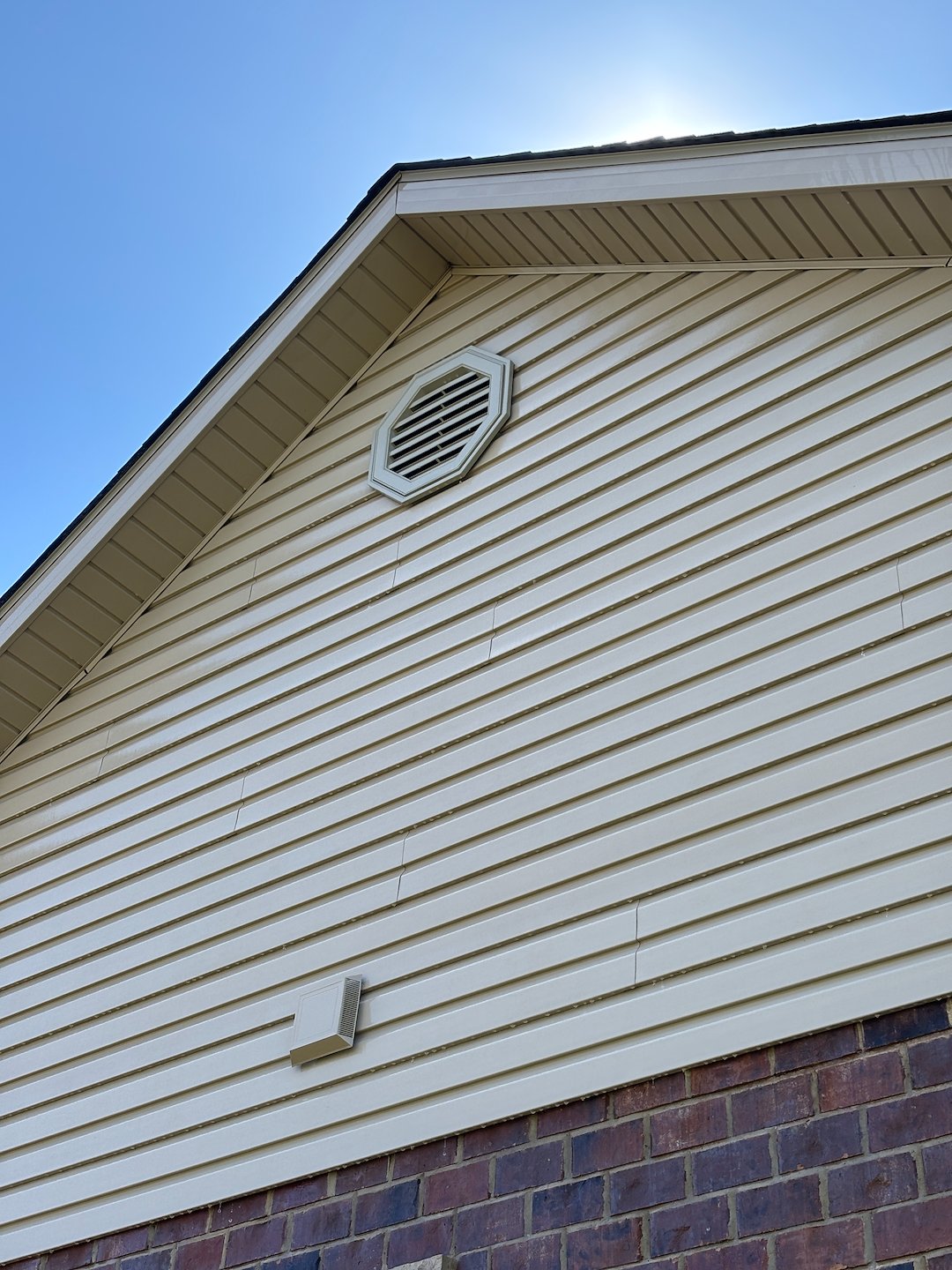 Spectacular House Washing project in Millstadt Illinois